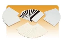 Zebra Tarjeta De Pvc Con Adhesivo En Reverso 104523-010 Reverso. Color Blanco. Mil 14 Mylar Release Liner 24 Total Grosor. Paquete 500 Tarjetas
